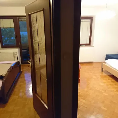 Bed & Breakfast Sobe Janez Križe