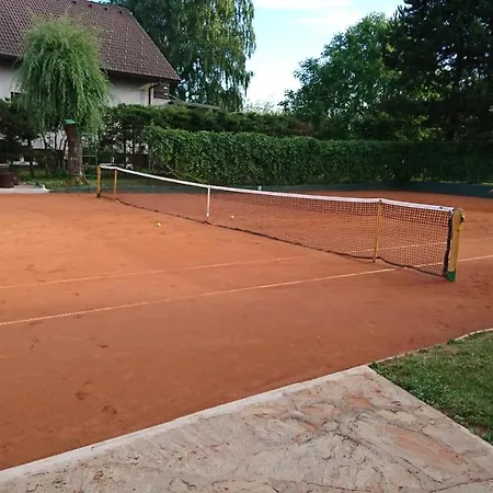 Sobe Janez B&B Križe